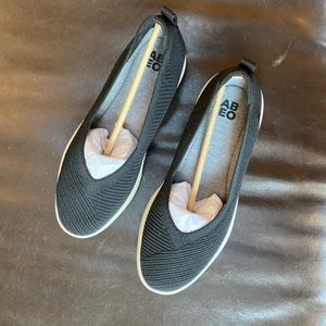 Abeo Vivi black knit comfort walking flats size 7.5